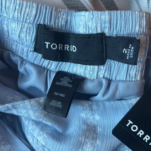 Torrid Light Blue Geo Stripe Gauze Self Tie Wide Leg Pant - Picture 9 of 9